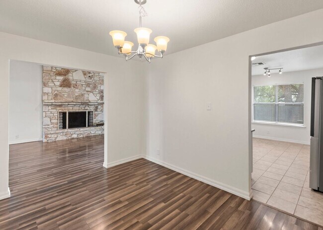 Building Photo - Move-In Ready Contemporary Gem on Treed Co...