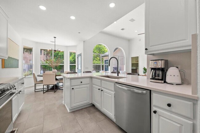 Building Photo - 11805 Emerald Falls Dr