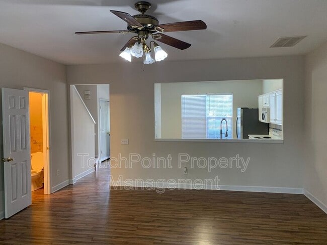 Building Photo - 3262 Mannington Dr