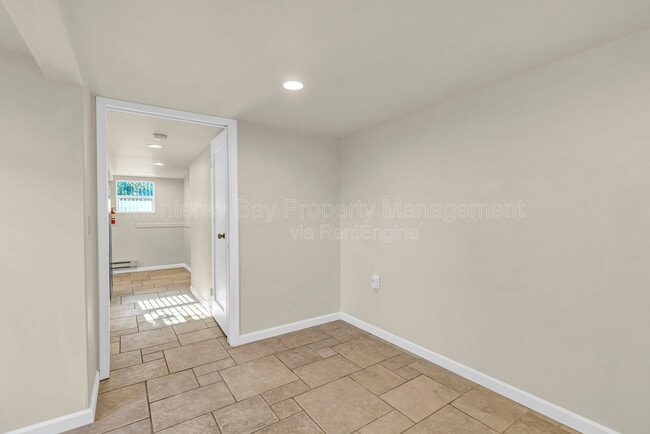 Building Photo - 671 Mermaid Ave