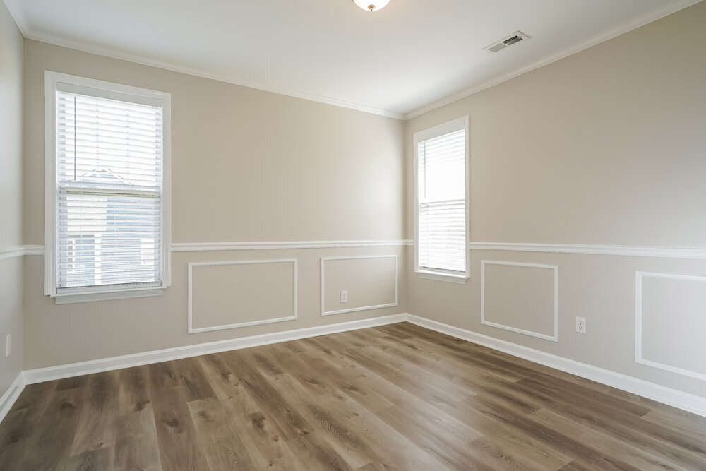 Building Photo - 2165 Southfort Dr