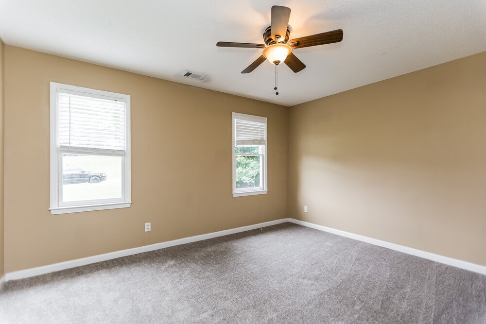Building Photo - 815 Tynsdale Dr