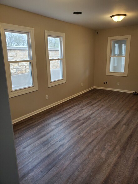 Building Photo - 119 W Wisconsin Ave