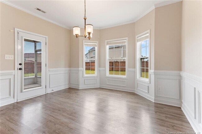 Building Photo - 573 Wedgefield Dr