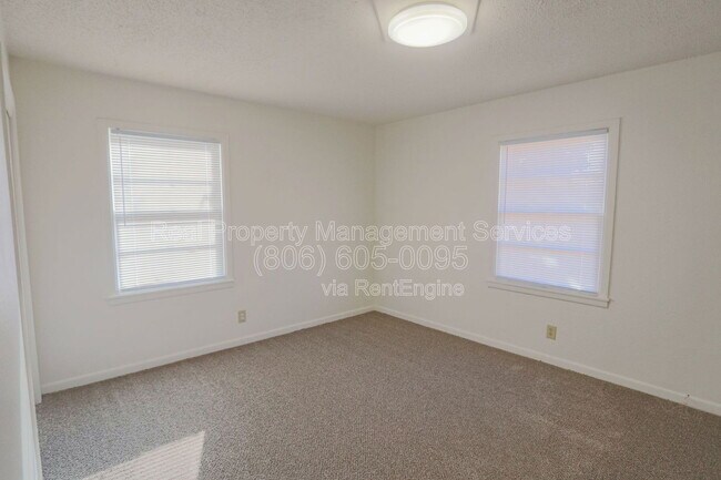 Building Photo - 3012 49th St