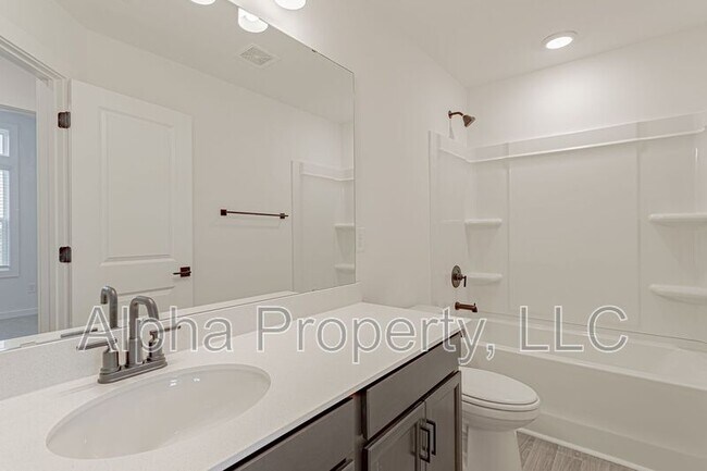 Building Photo - 1451 Darrowby Wy