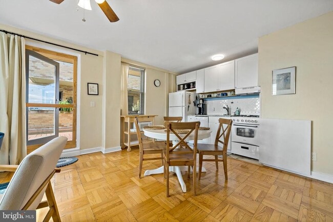 Building Photo - 2601 Pennsylvania Ave