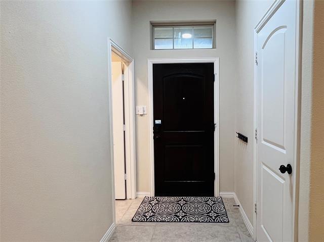 Building Photo - 409 Spring Creek Drive