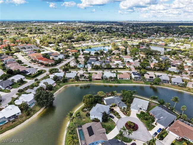 Building Photo - 3563 Kent Dr