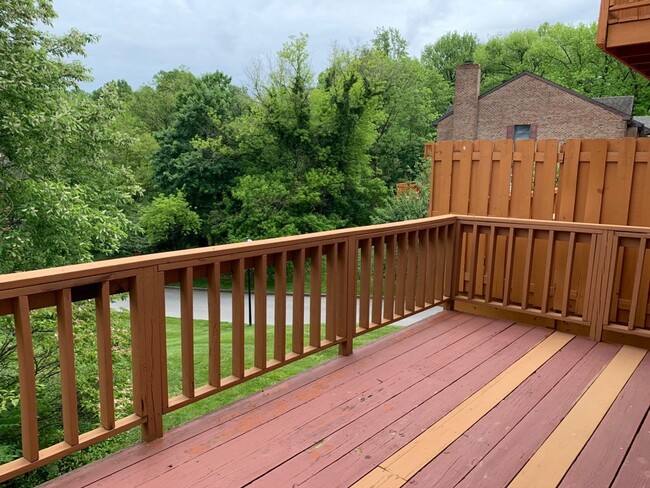 Building Photo - Welcome to River Woods!