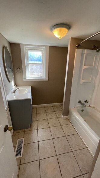 Building Photo - 315 East Logan Avenue