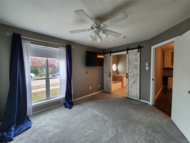 Building Photo - 1029 Wakefield Dr