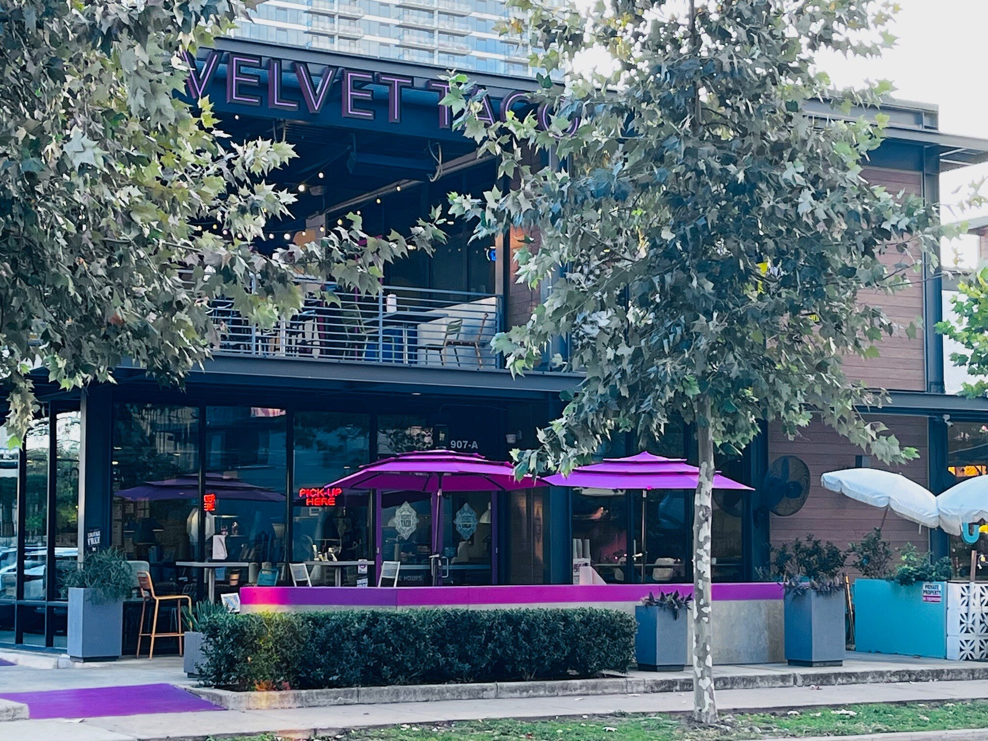 Building Photo - 405 W Drew St