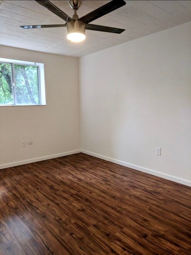 Building Photo - 3457 Evergreen Rd