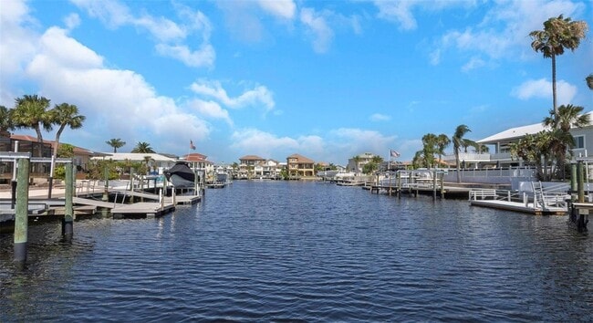 Building Photo - 5145 Porpoise Pl