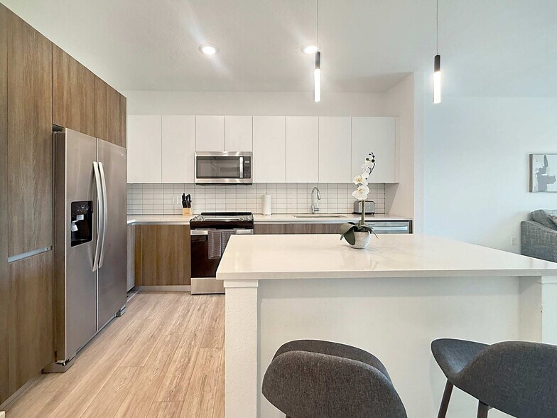 Building Photo - 5570 122nd Cir E