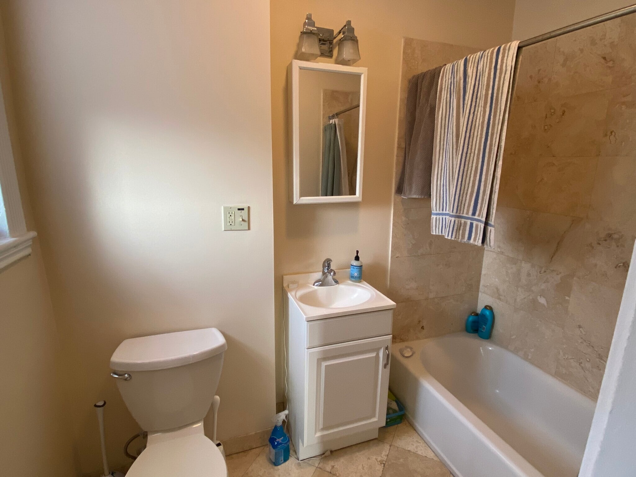 Building Photo - 45 Hemenway St