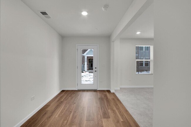 Building Photo - 6275 Sandbelt Dr