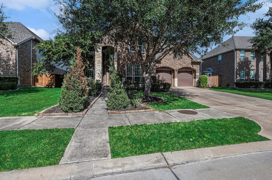 Building Photo - 11011 Kirker Ln