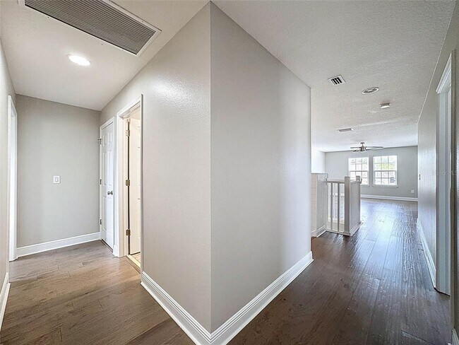 Building Photo - 1606 Feather Grass Loop