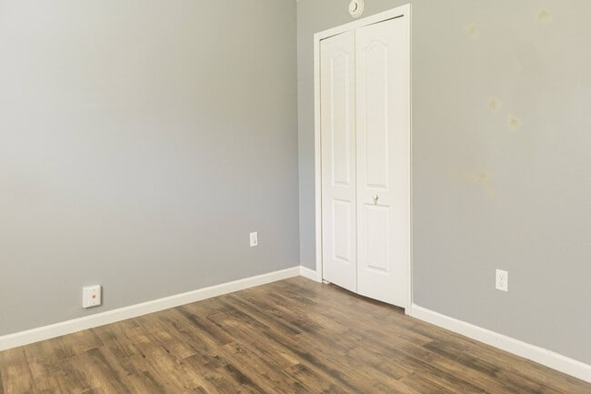 Building Photo - 112 Celtic Wedding Dr