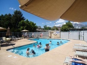 Building Photo - 4 Bedroom 3.5 Bathroom Townhome in Provo!