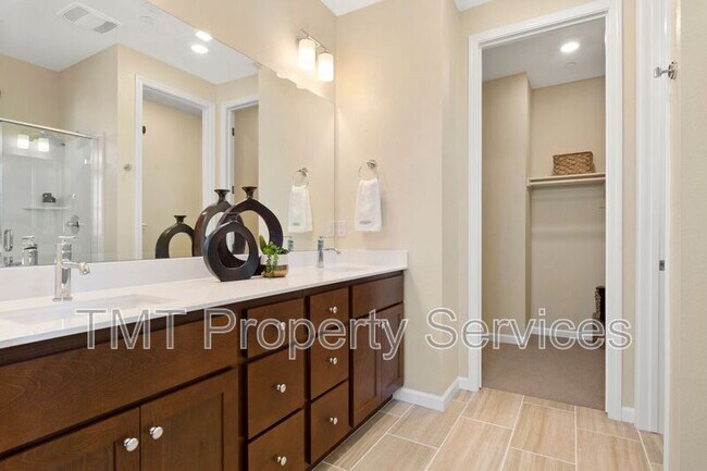 Building Photo - 4429 Rhone Walk