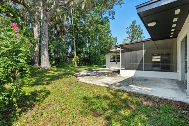 Building Photo - Beautiful 3 Bedroom House in Quiet Port Or...