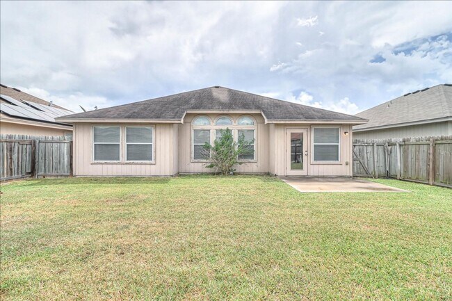 Building Photo - 2317 Tropical Wind Dr