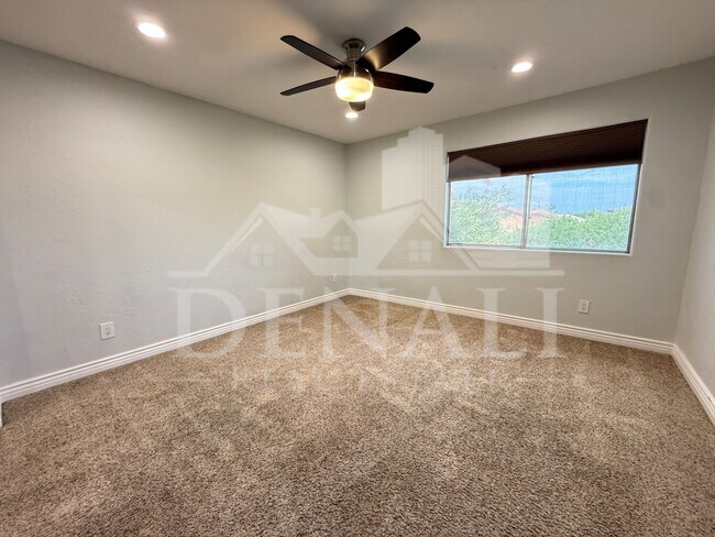 Building Photo - 18220 N 45th St