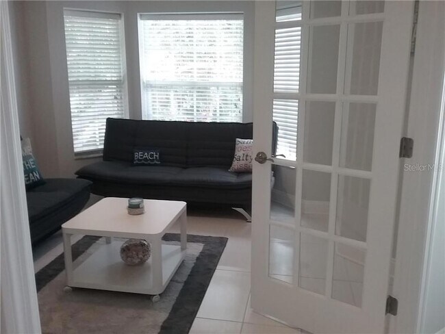 Building Photo - 293 Hidden Bay Dr