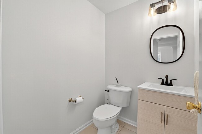 Building Photo - 34 Marina Dr