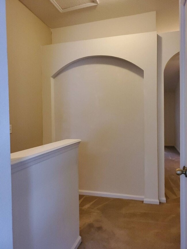 Building Photo - Lovely 2/2.5 in Bartram Park