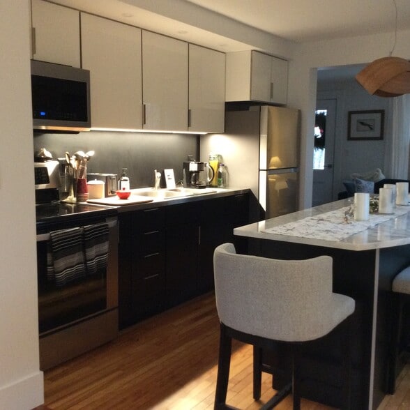 Kitchen - 238 Fairview St