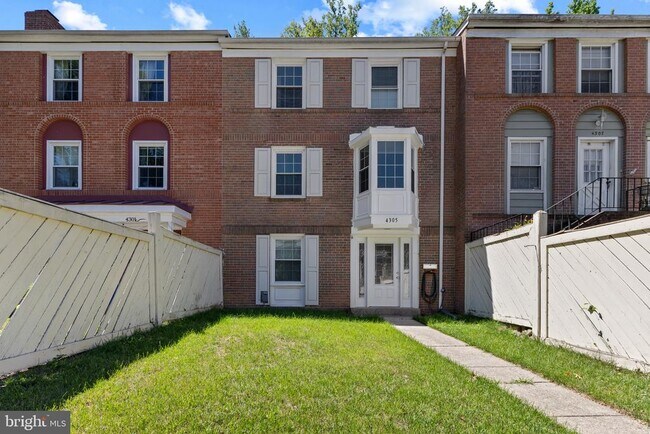 Building Photo - 4305 Birchlake Ct