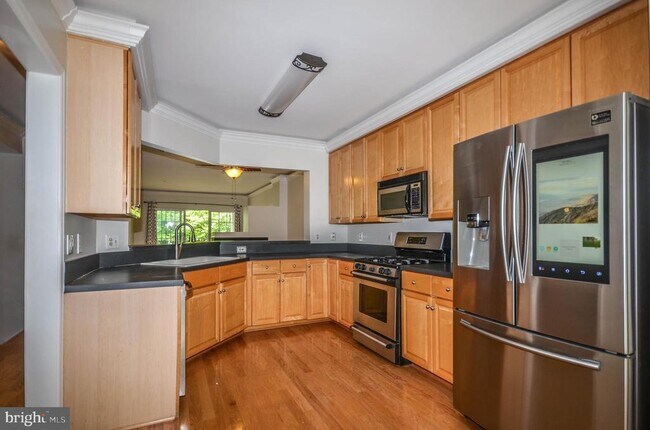 Building Photo - 8860 Ashgrove House Ln