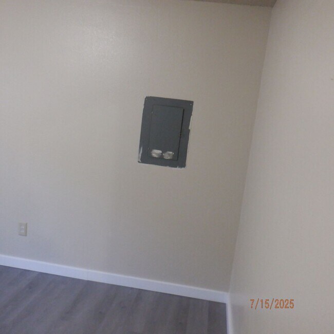 Building Photo - 23-1-6