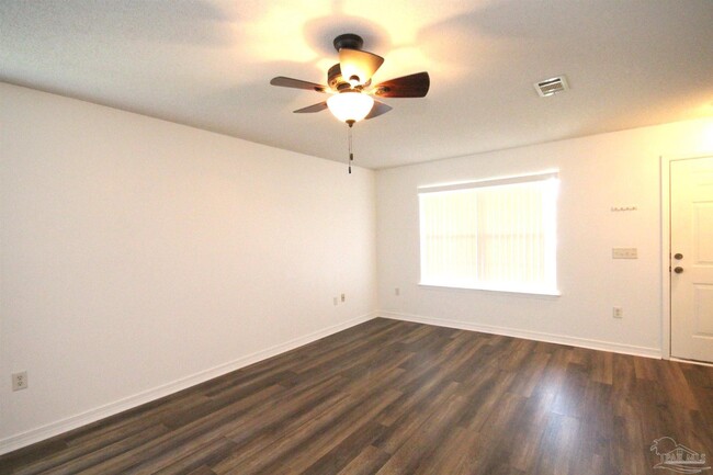 Building Photo - 1077 Antigua Cir