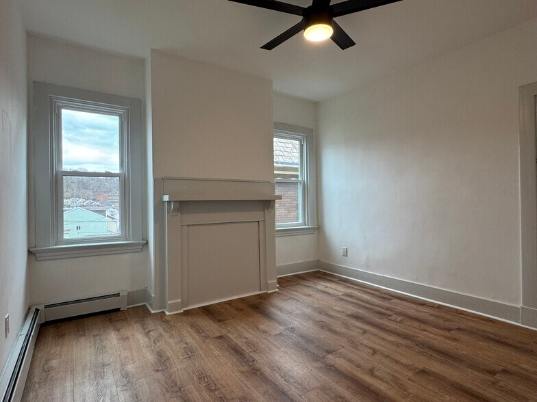 Building Photo - 23 Howard St