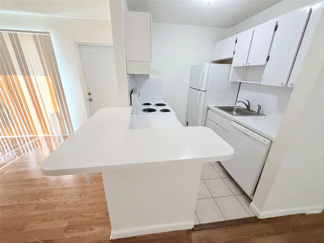 Building Photo - 34 Crossings Cir