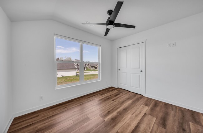 Building Photo - Modern Duplex with Spacious Design & Upsca...