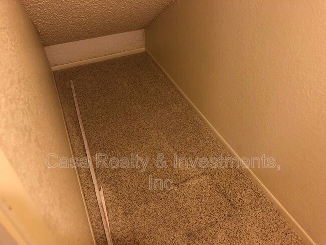 Building Photo - 2112.5 Pullman Ln