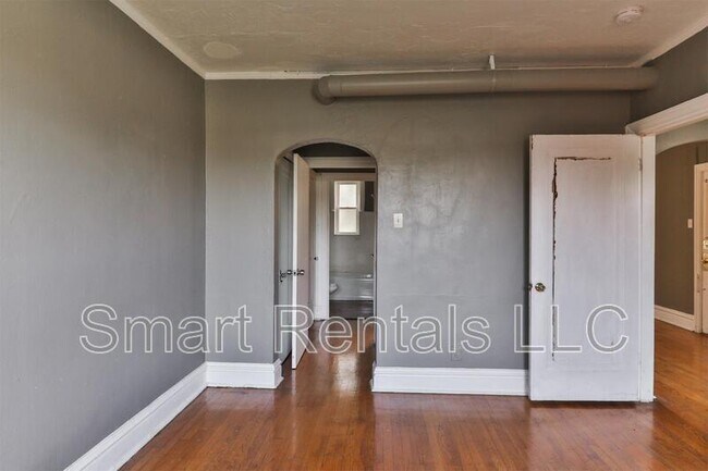 Building Photo - 3805 Keokuk St