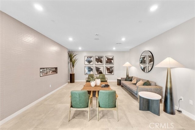 Building Photo - 2209 Rivington