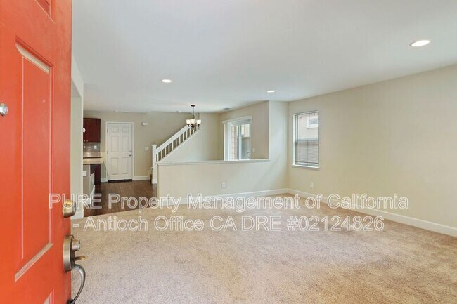 Building Photo - 60 Xena Court