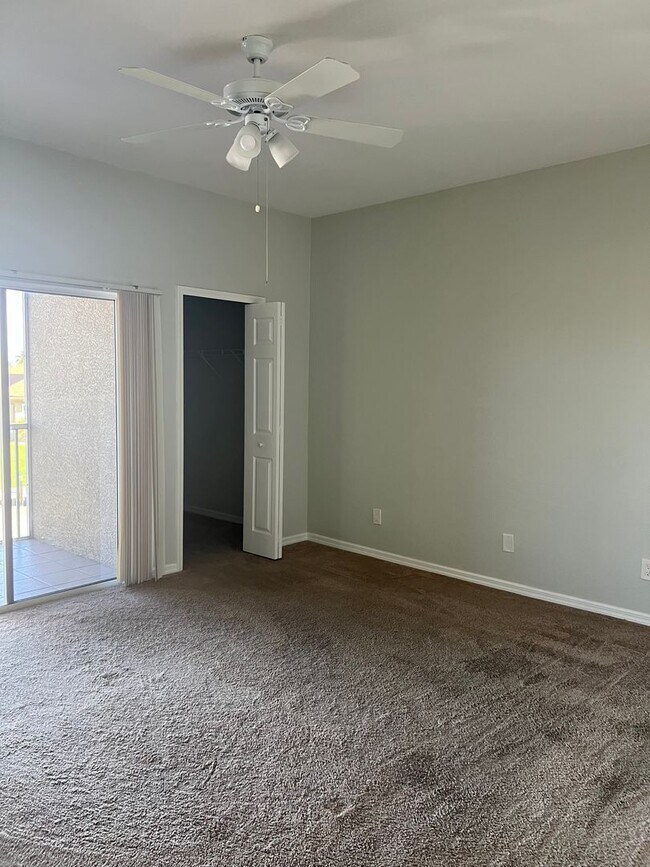 Building Photo - Villa Congress