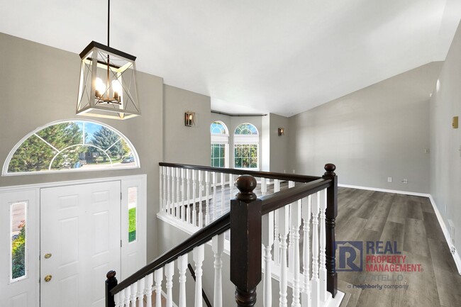 Building Photo - Beautiful 4 Bedroom Single Family Home For...