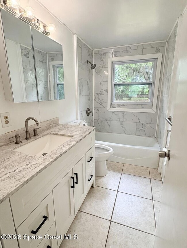 Building Photo - 1410 Smith Dr