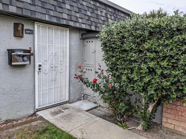 Building Photo - 2 bedroom in Fremont CA 94555