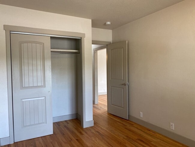 Building Photo - STUDENTS WELCOME! Charming 3 Bed 2 Bath Single Family Home in Old Town